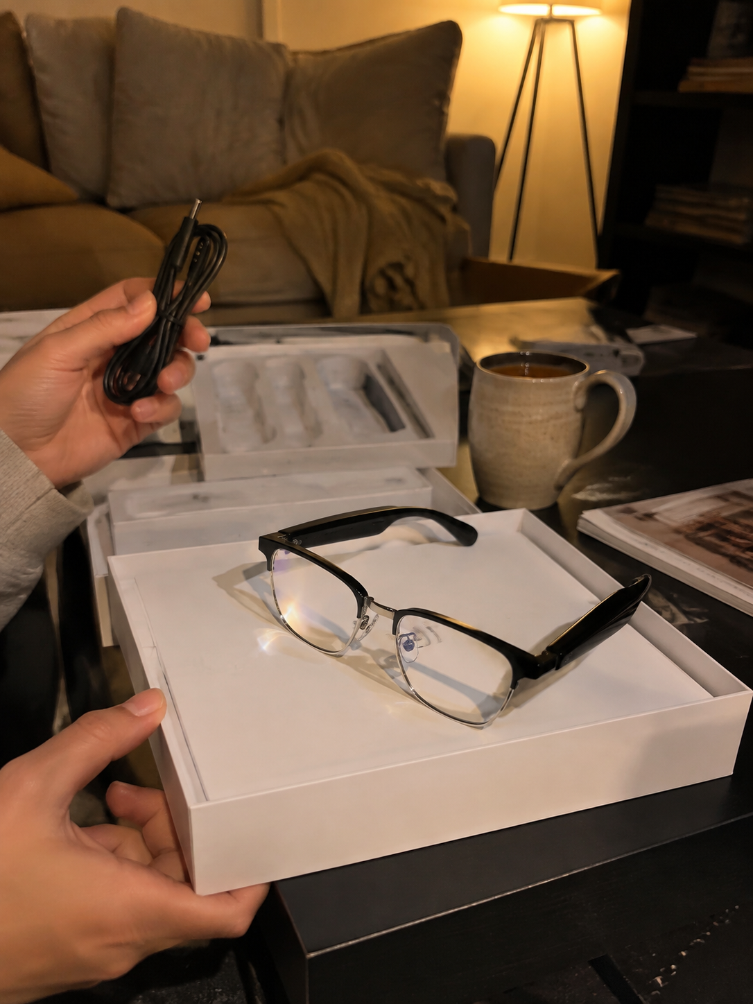 Lunettes AI intelligentes à contrôle vocal et changement de couleur